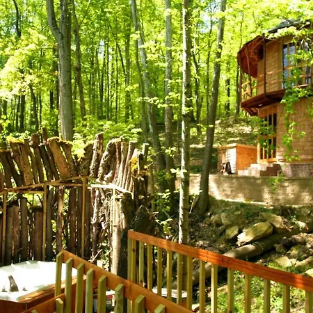 Lost River Hostel-3